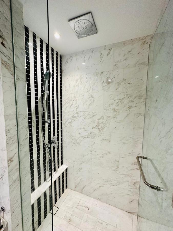 Luxury Suites At Eaton Klcc Kuala Lumpur Bagian luar foto